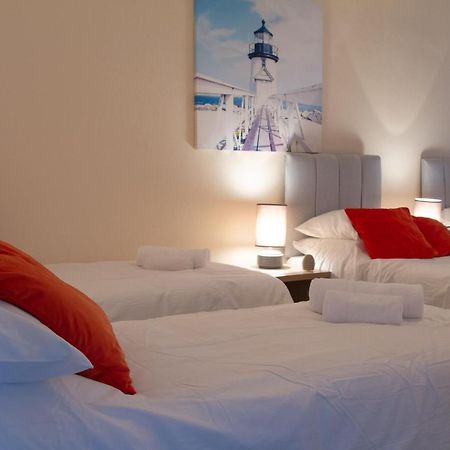 Carvetii - Fox House - 1St Floor Flat Sleeps Up To 8 Apartment Dunfermline Ngoại thất bức ảnh