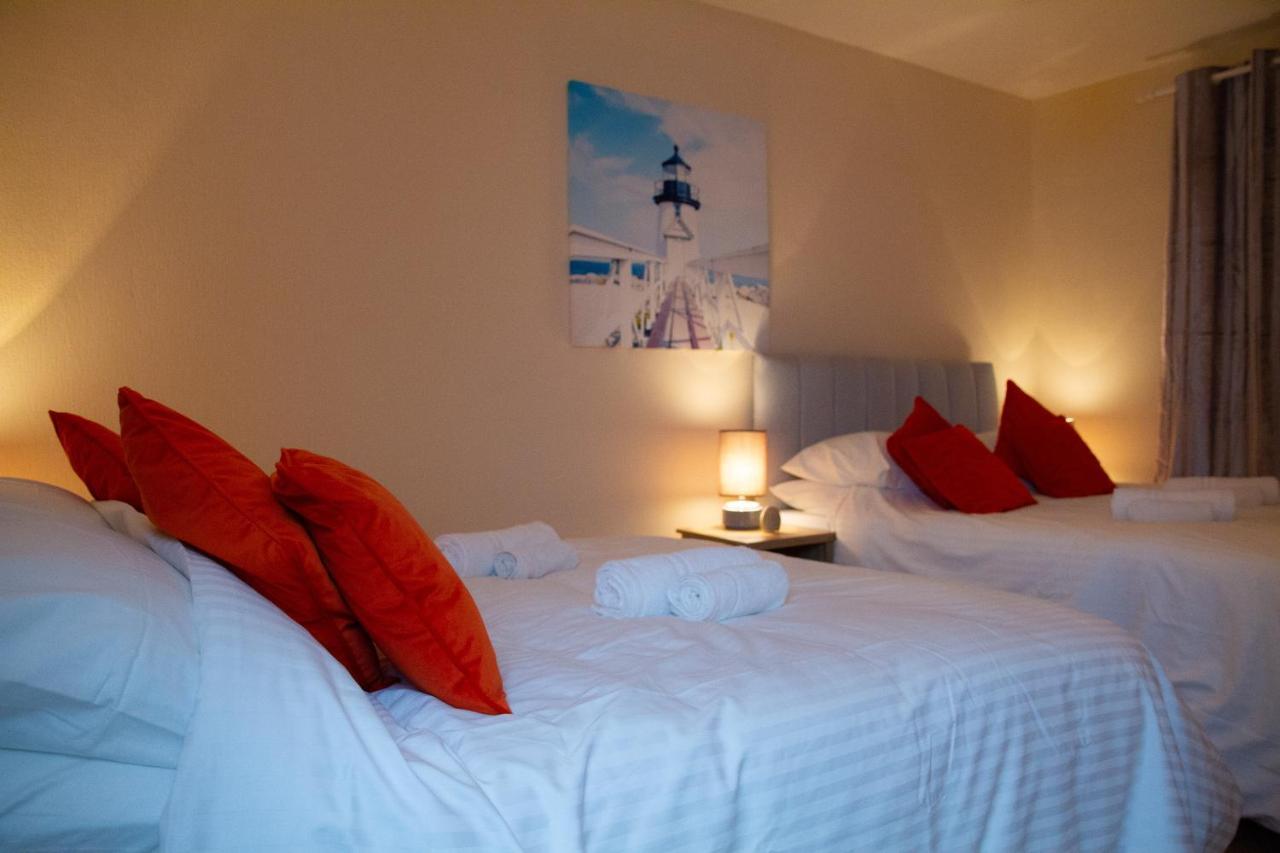 Carvetii - Fox House - 1St Floor Flat Sleeps Up To 8 Apartment Dunfermline Ngoại thất bức ảnh