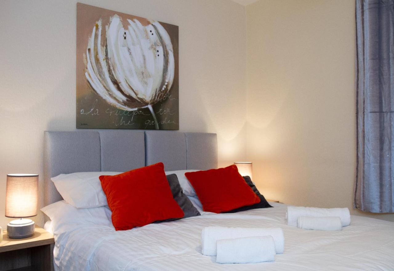 Carvetii - Fox House - 1St Floor Flat Sleeps Up To 8 Apartment Dunfermline Ngoại thất bức ảnh